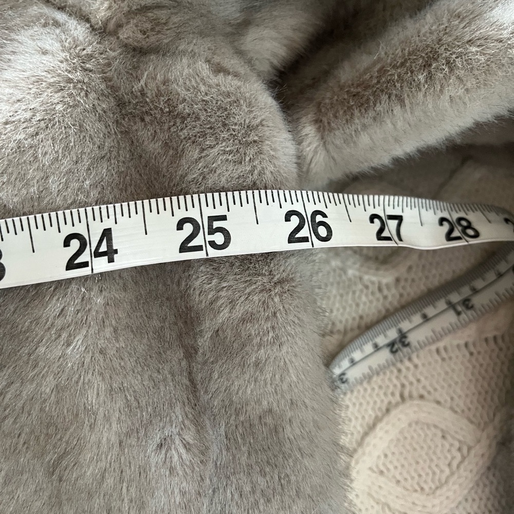 New! Sam Edelman Notched Lapel Women's Gray Faux Fur Coat Size XL - Picture 8 of 15